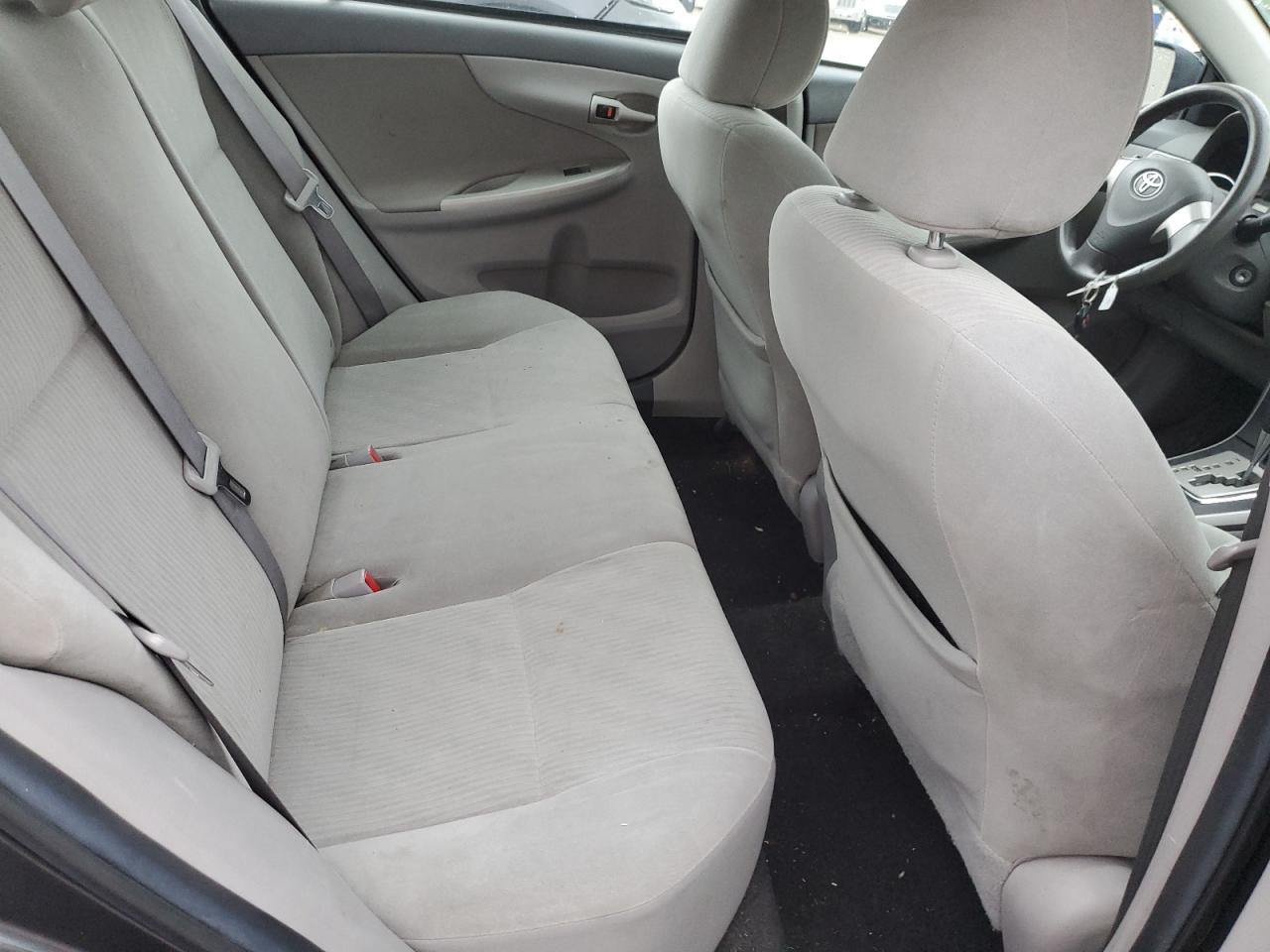 2T1BU4EE6AC482182 2010 Toyota Corolla Base