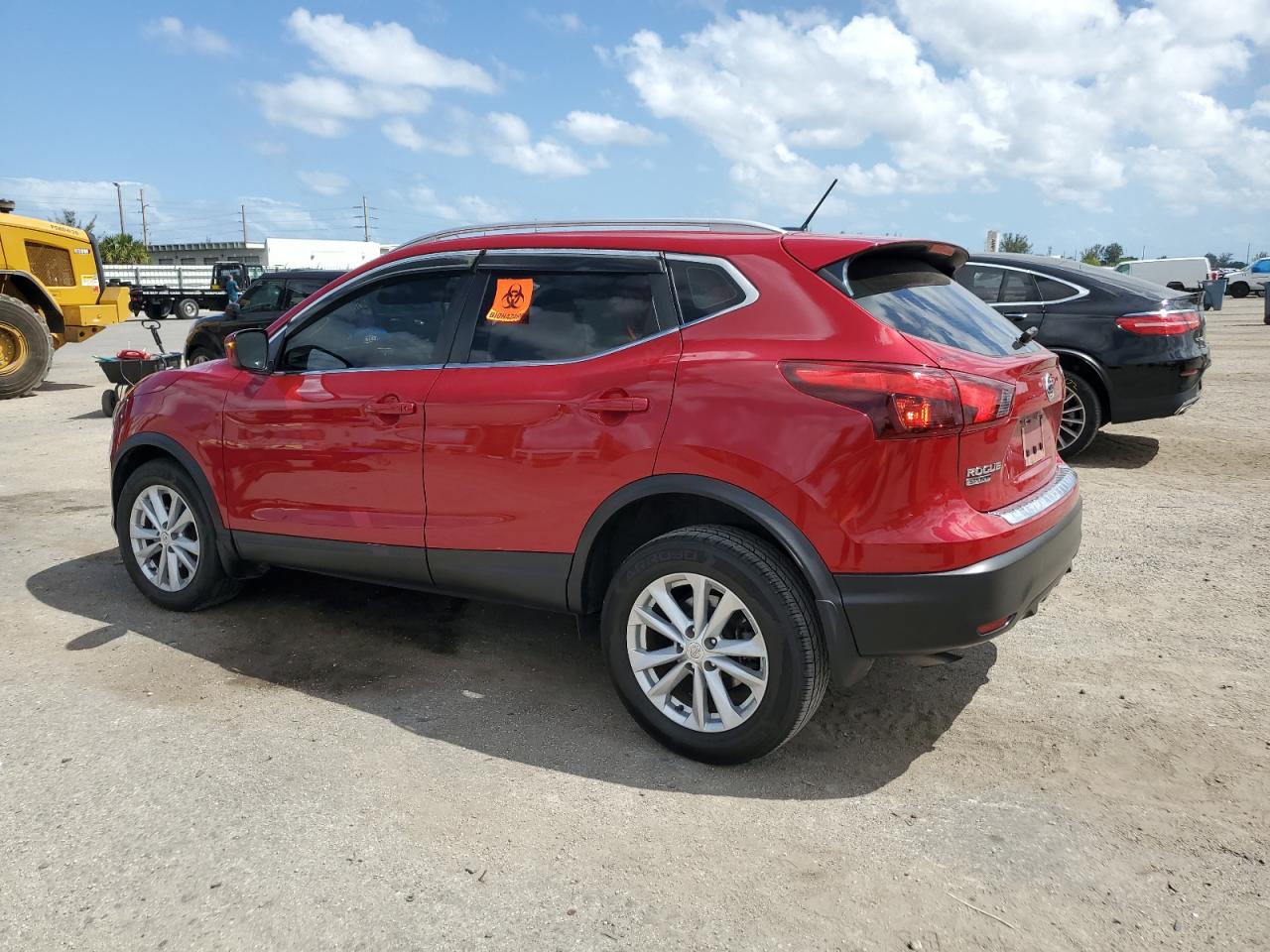 JN1BJ1CP0JW163723 2018 Nissan Rogue Sport S