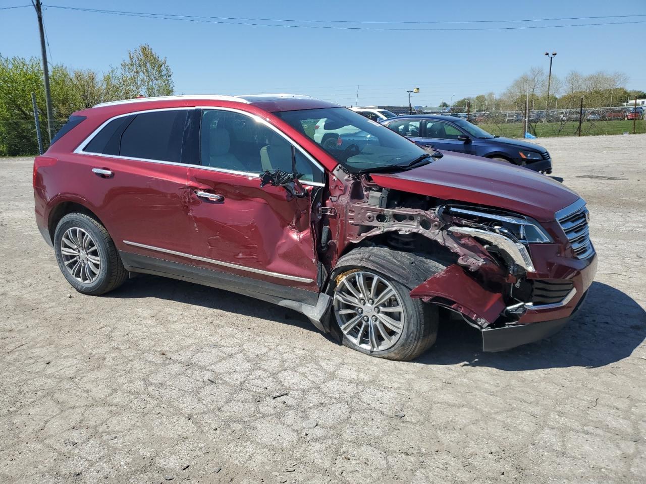 1GYKNBRSXHZ148636 2017 Cadillac Xt5 Luxury