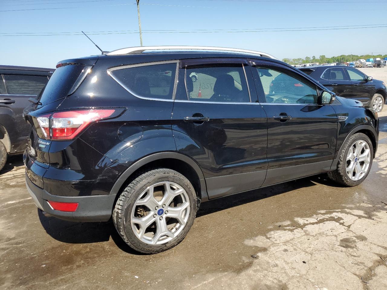 2017 Ford Escape Titanium vin: 1FMCU0JD2HUE00080