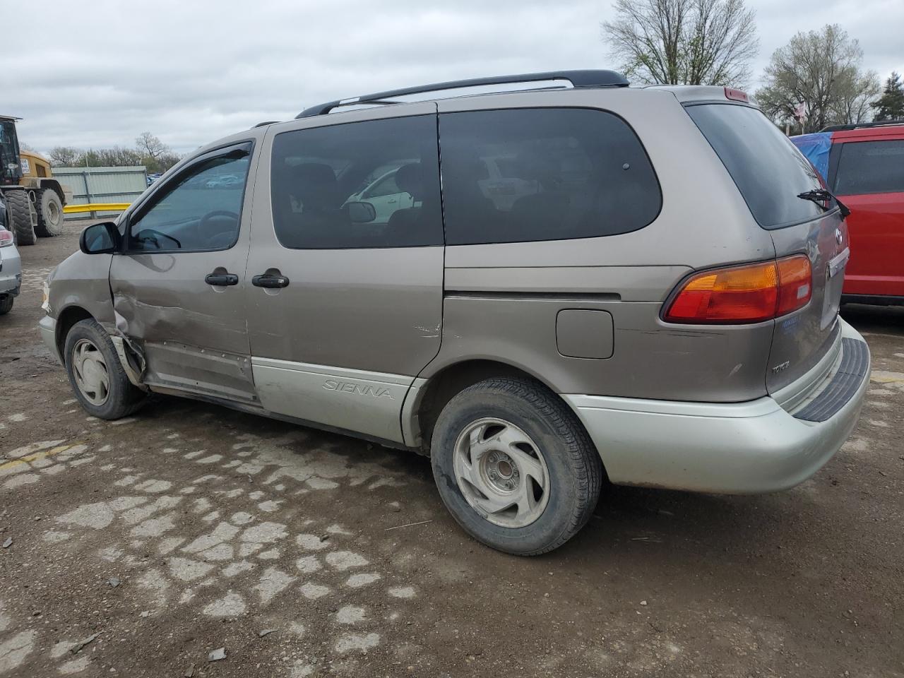 4T3ZF13C0WU015068 1998 Toyota Sienna Le