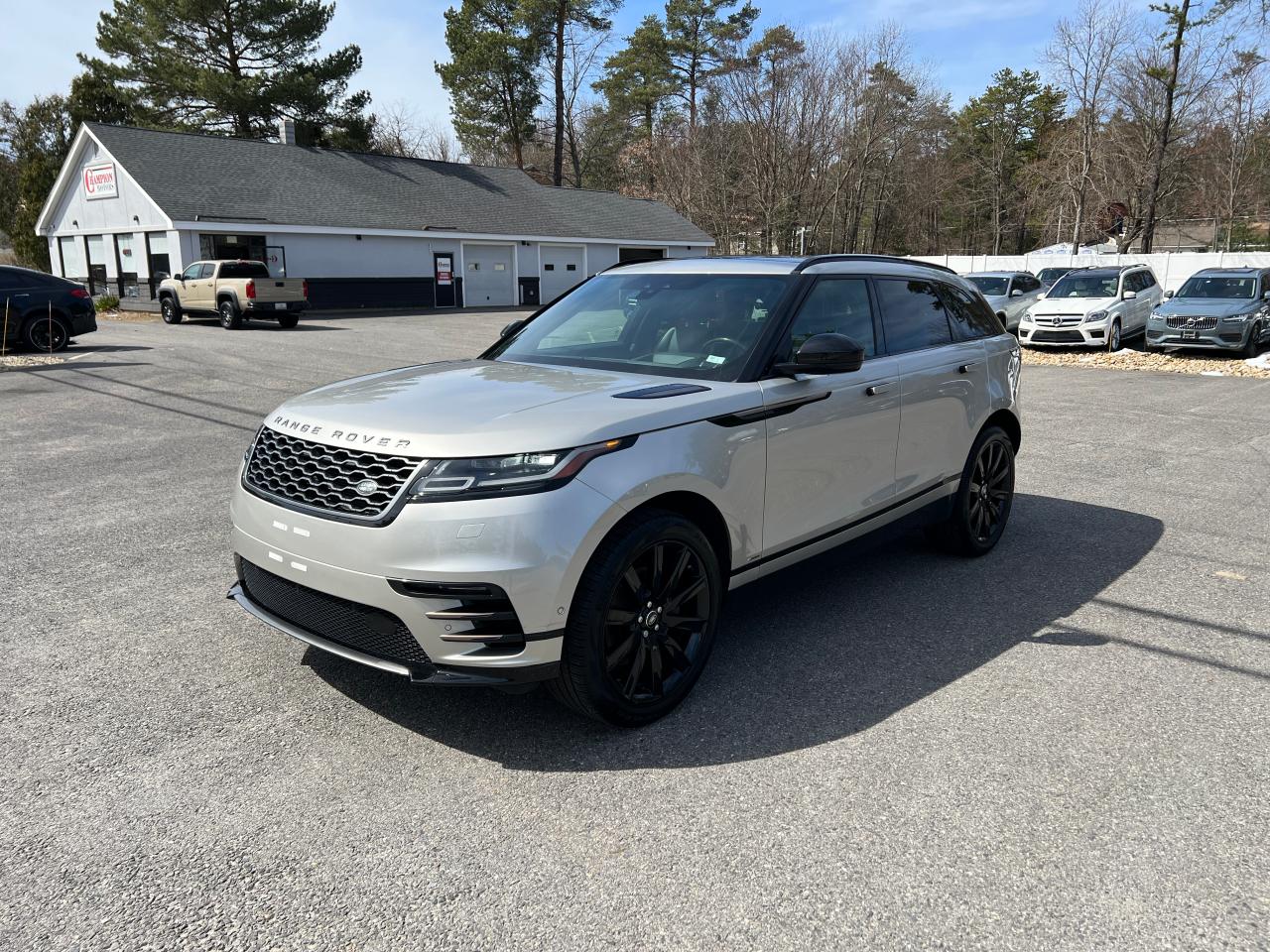 2019 Land Rover Range Rover Velar R-Dynamic Se vin: SALYL2EV4KA791200