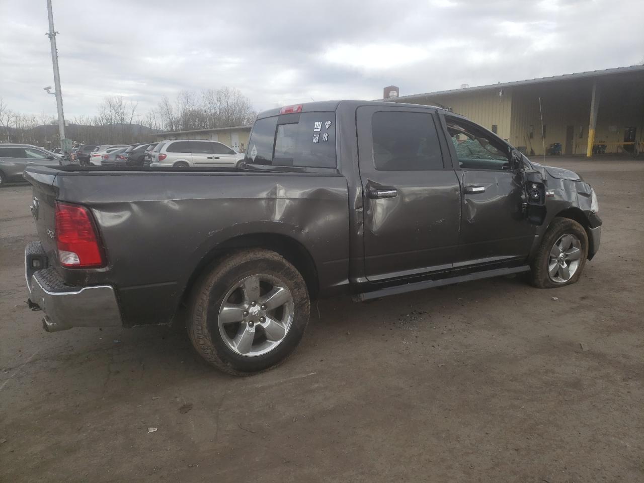 3C6RR7LT1HG793769 2017 Ram 1500 Slt