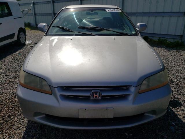 1HGCG5649YA030976 2000 Honda Accord Lx