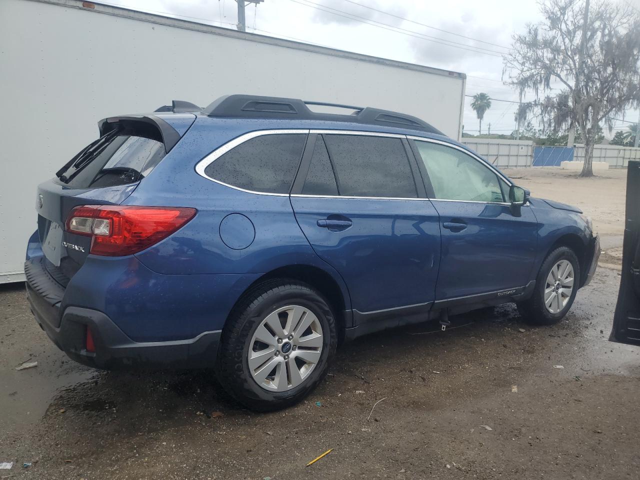 4S4BSAFC0K3362871 2019 Subaru Outback 2.5I Premium