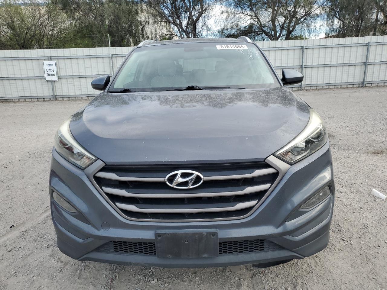 2016 Hyundai Tucson Limited vin: KM8J33A43GU090189