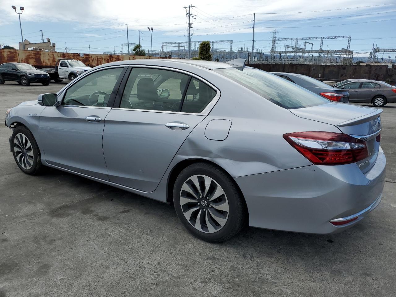 2017 Honda Accord Hybrid Exl vin: JHMCR6F53HC004089