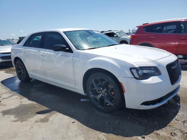 VIN 2C3CCAAG9NH130968 2022 Chrysler 300, Touring no.4