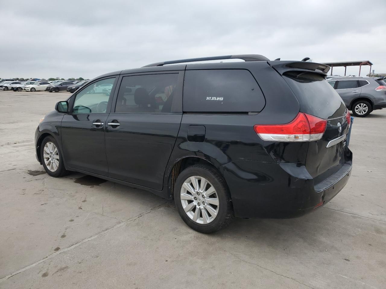 5TDDK3DCXBS005059 2011 Toyota Sienna Xle