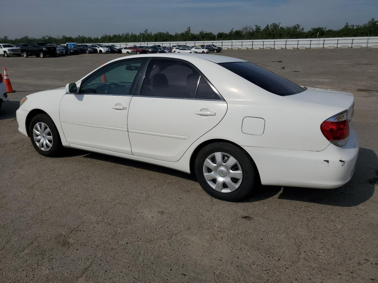 4T1BE32K65U387398 2005 Toyota Camry Le