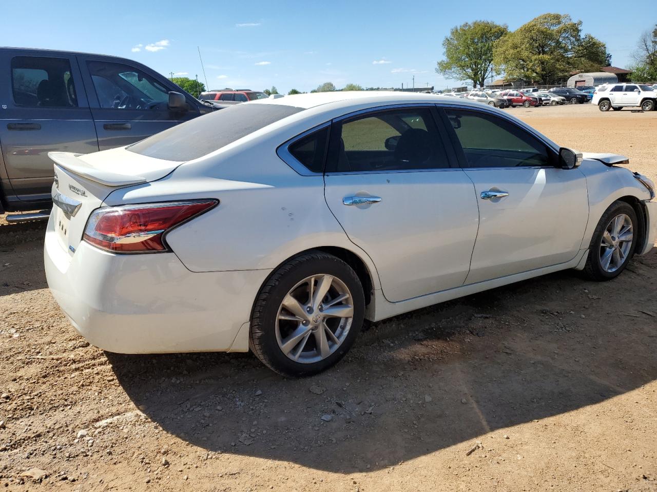 2014 Nissan Altima 2.5 vin: 1N4AL3AP0EC410527