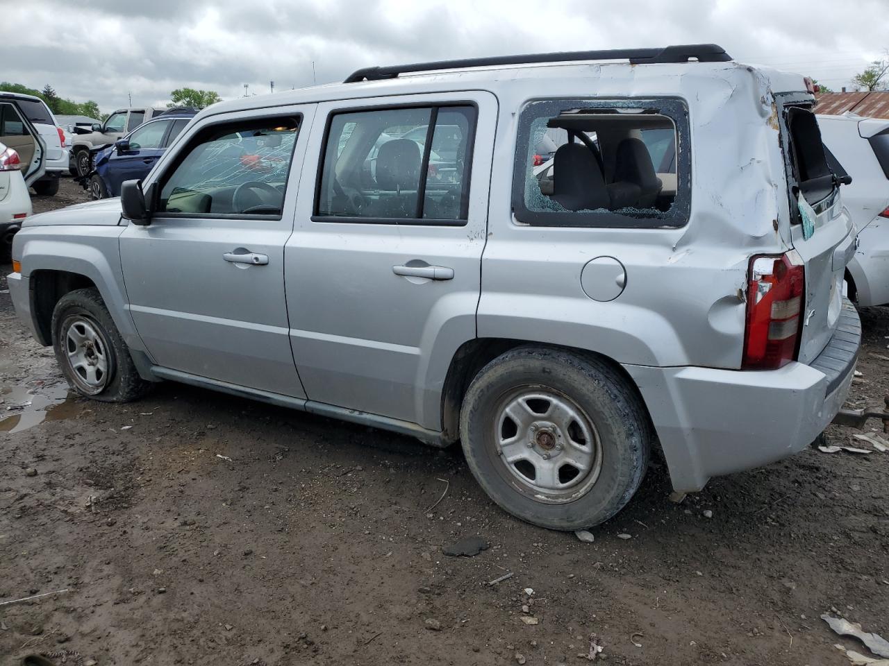 1J4NF2GB6AD608603 2010 Jeep Patriot Sport