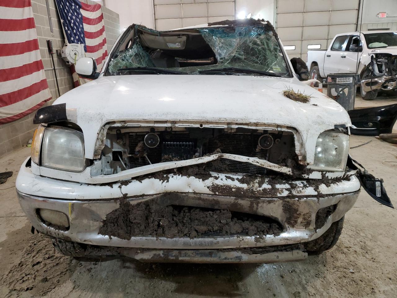 5TBBT4810YS084469 2000 Toyota Tundra Access Cab Limited