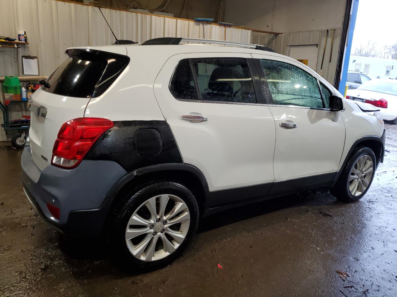 3GNCJRSB6HL234355 2017 Chevrolet Trax Premier