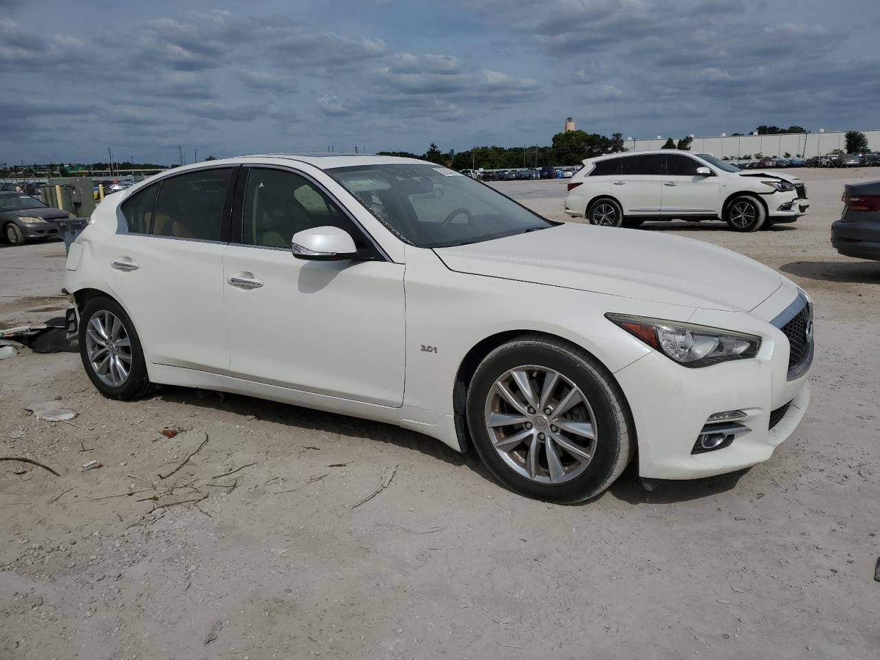 JN1EV7AP7HM744424 2017 Infiniti Q50 Premium
