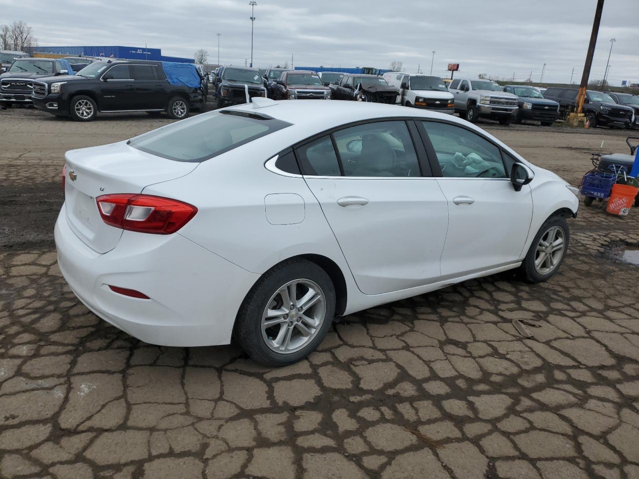 1G1BE5SM5H7156764 2017 Chevrolet Cruze Lt