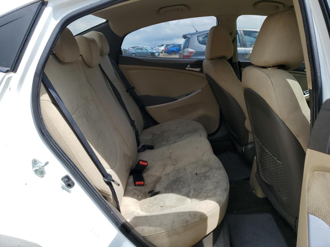 KMHCT4AE2EU693333 2014 Hyundai Accent Gls