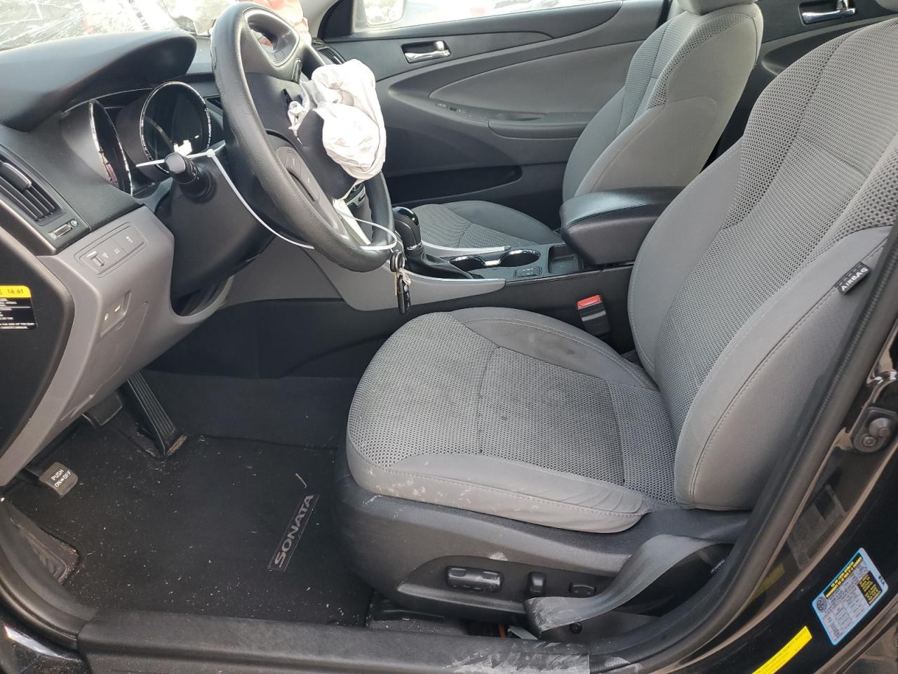 5NPEB4AC2DH811209 2013 Hyundai Sonata Gls