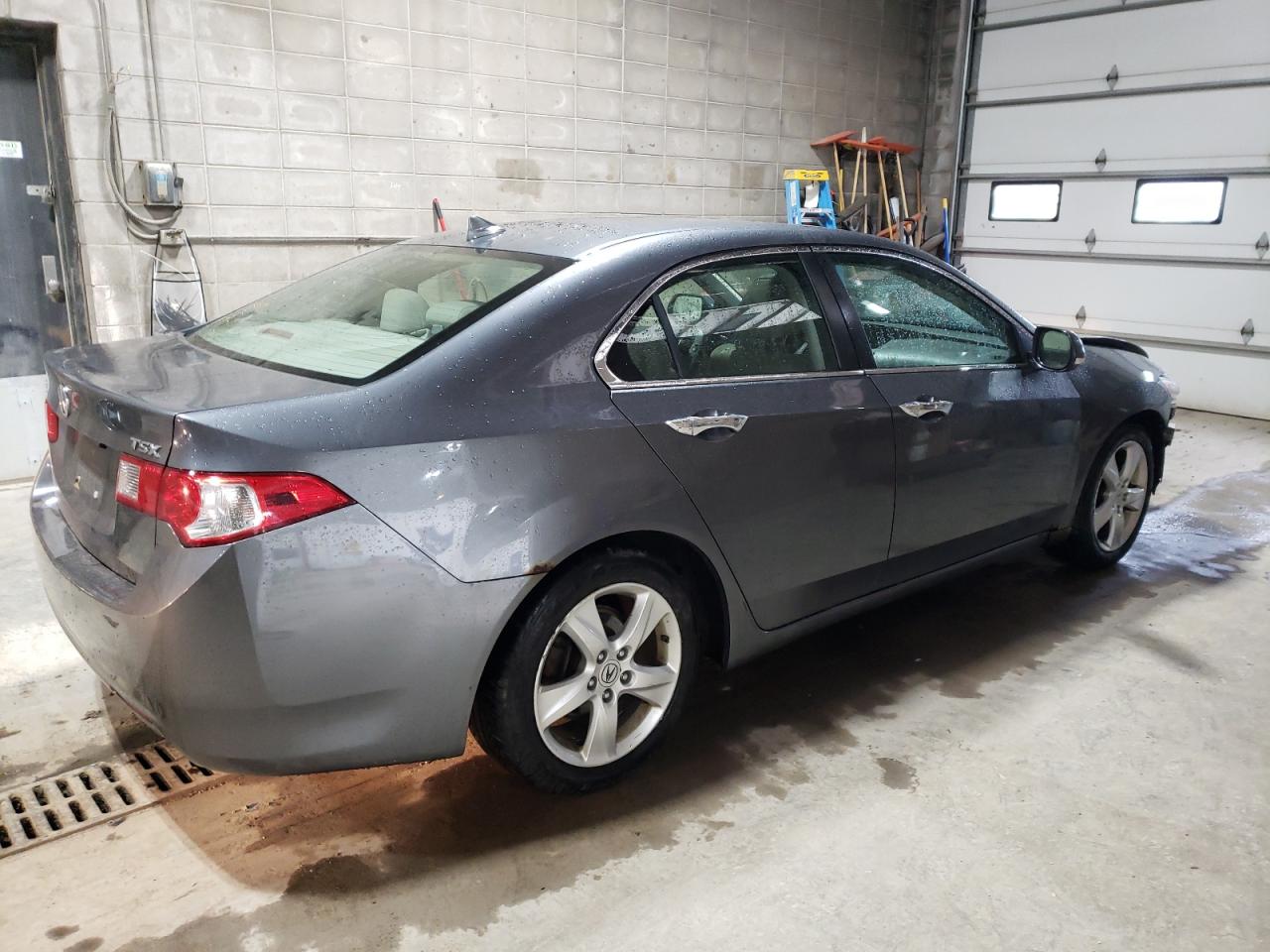 JH4CU2F60AC005562 2010 Acura Tsx