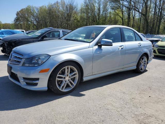 VIN WDDGF8AB7DR262228 2013 Mercedes-Benz C-Class, 3... no.1