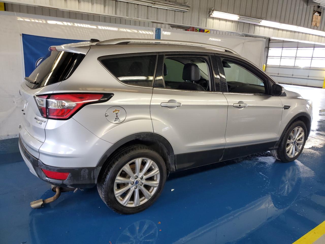 1FMCU9JD3HUC82240 2017 Ford Escape Titanium