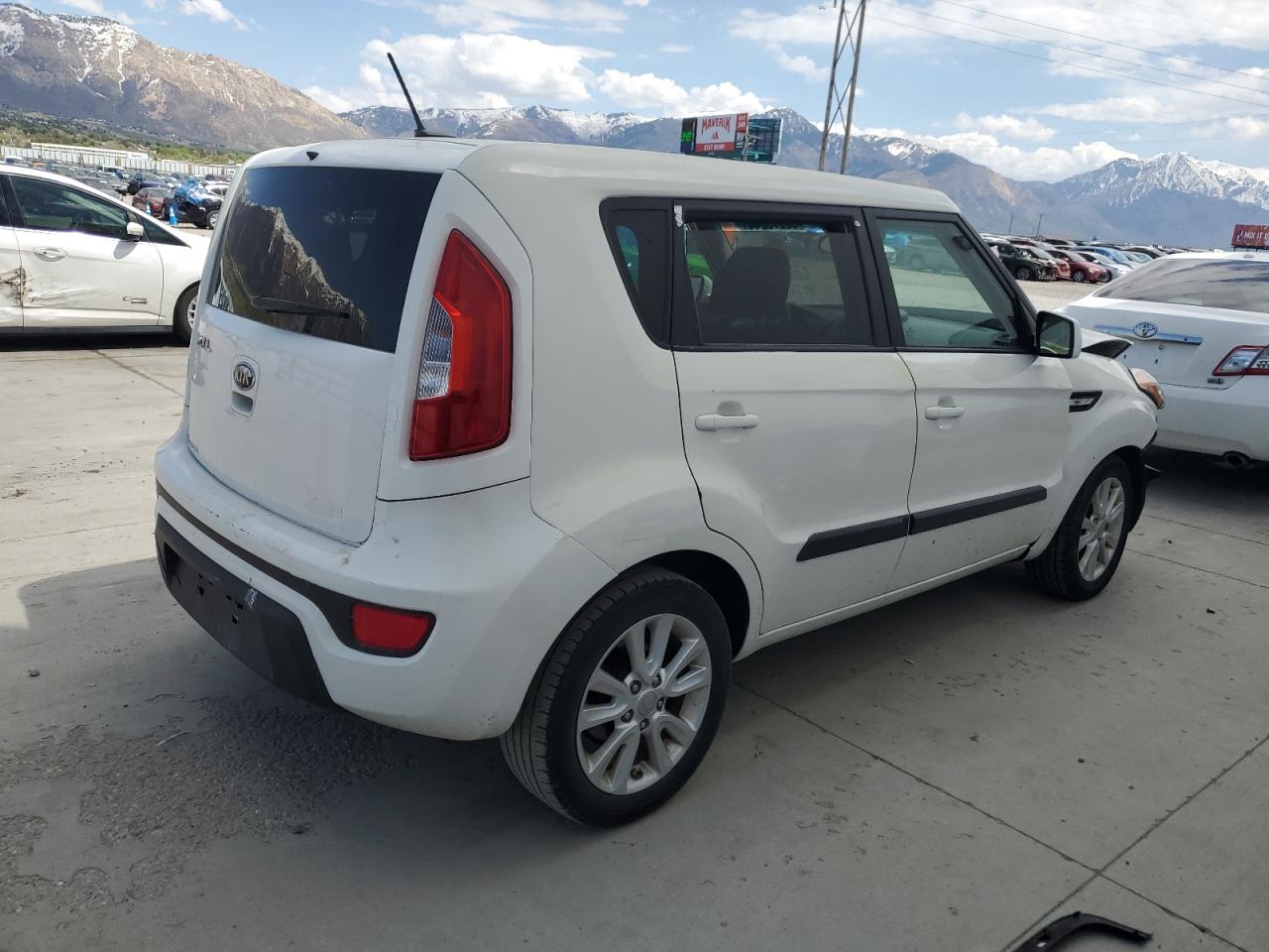 KNDJT2A51D7755334 2013 Kia Soul