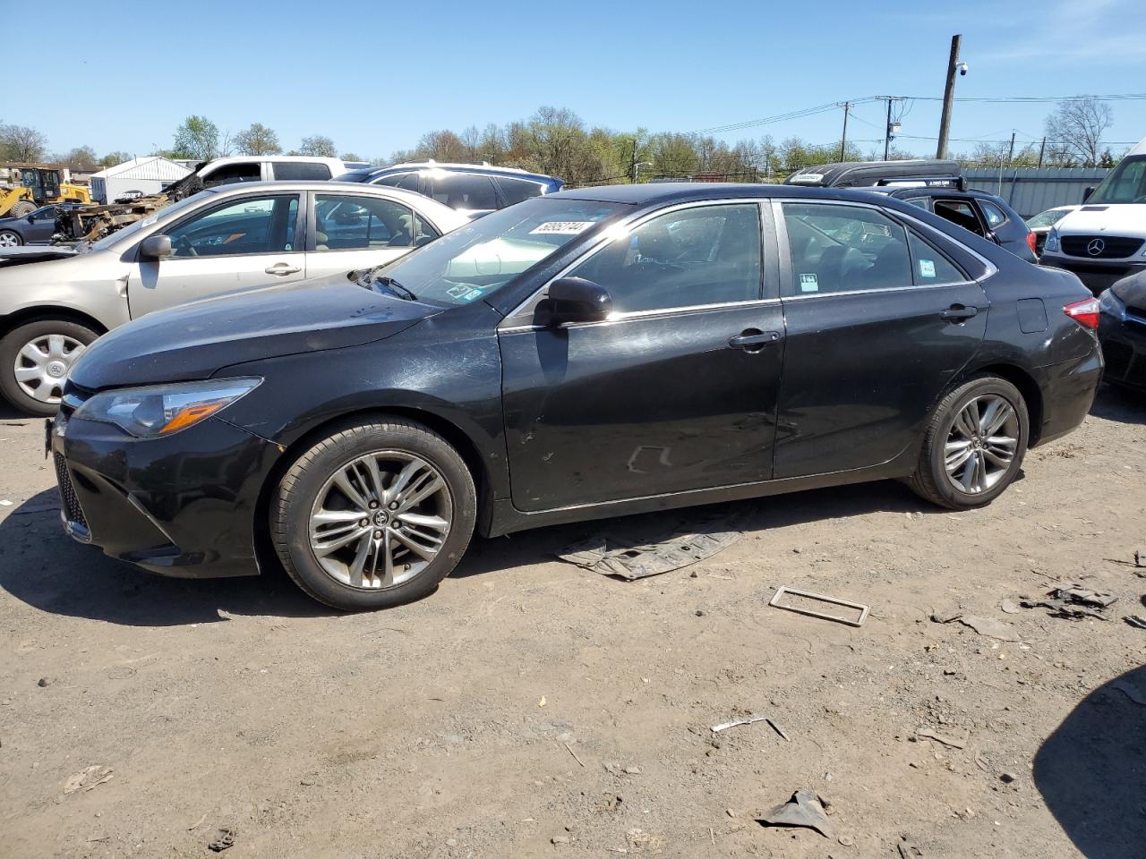 4T1BF1FK5GU136015 2016 Toyota Camry Le