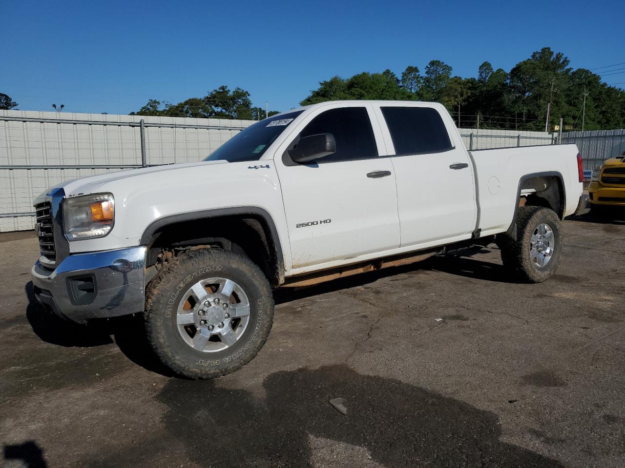 2016 GMC Sierra K2500 Heavy Duty vin: 1GT12RE85GF132583