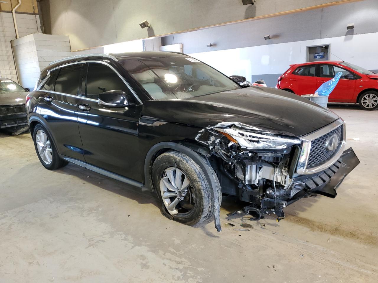 3PCAJ5M18KF104807 2019 Infiniti Qx50 Essential