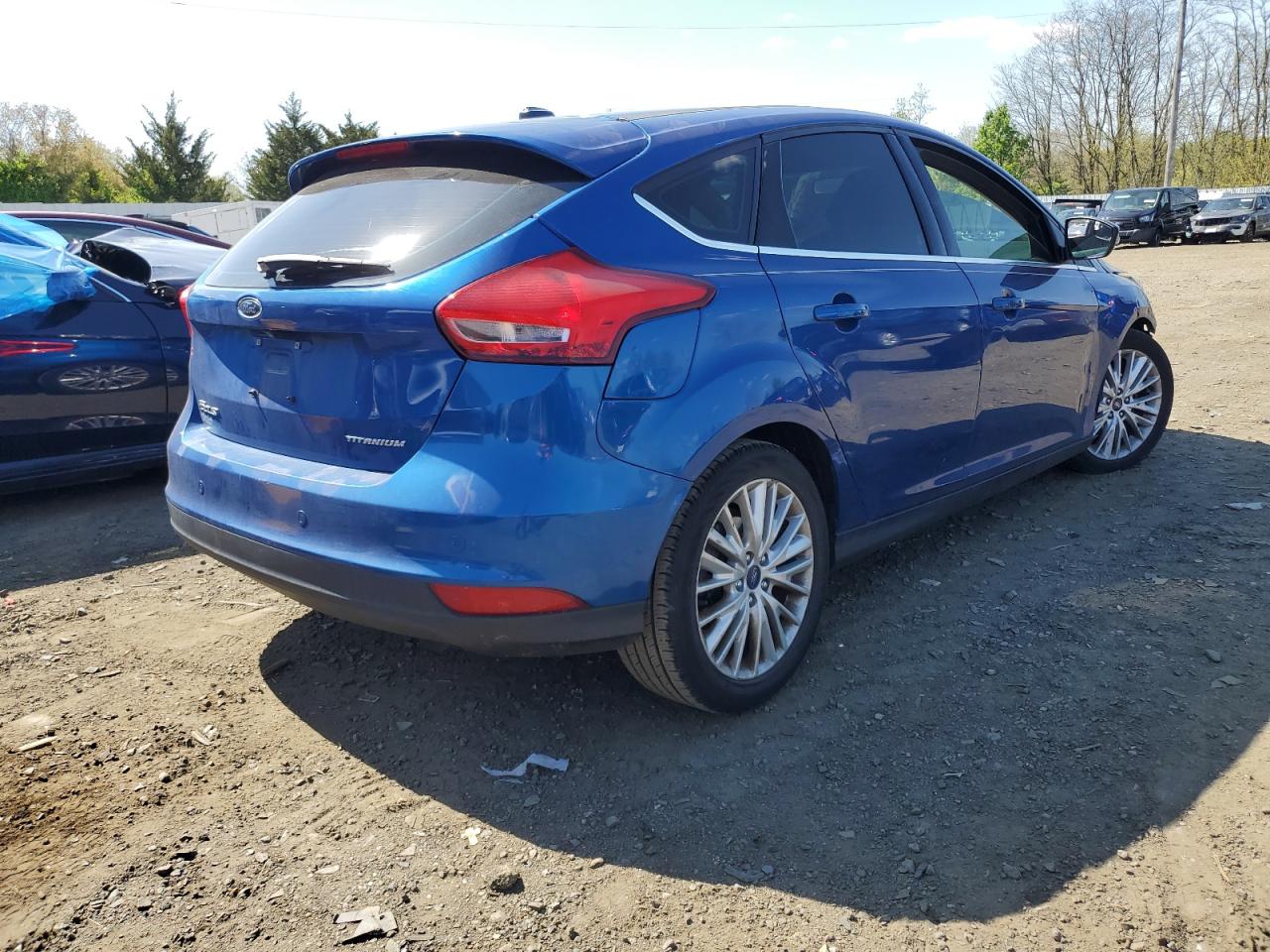 1FADPDN24JL294002 2018 Ford Focus Titanium