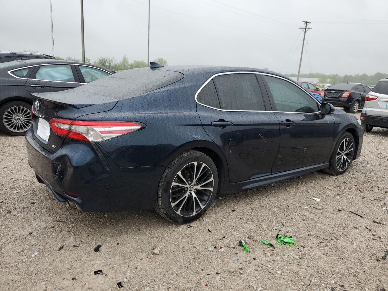 2019 Toyota Camry L vin: 4T1B11HK0KU696691