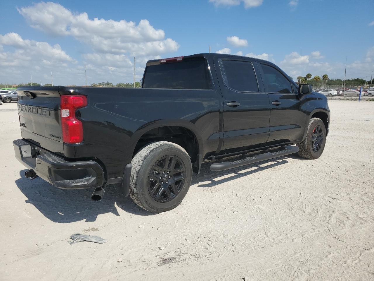 2023 Chevrolet Silverado K1500 Custom vin: 1GCPDBEK5PZ320610