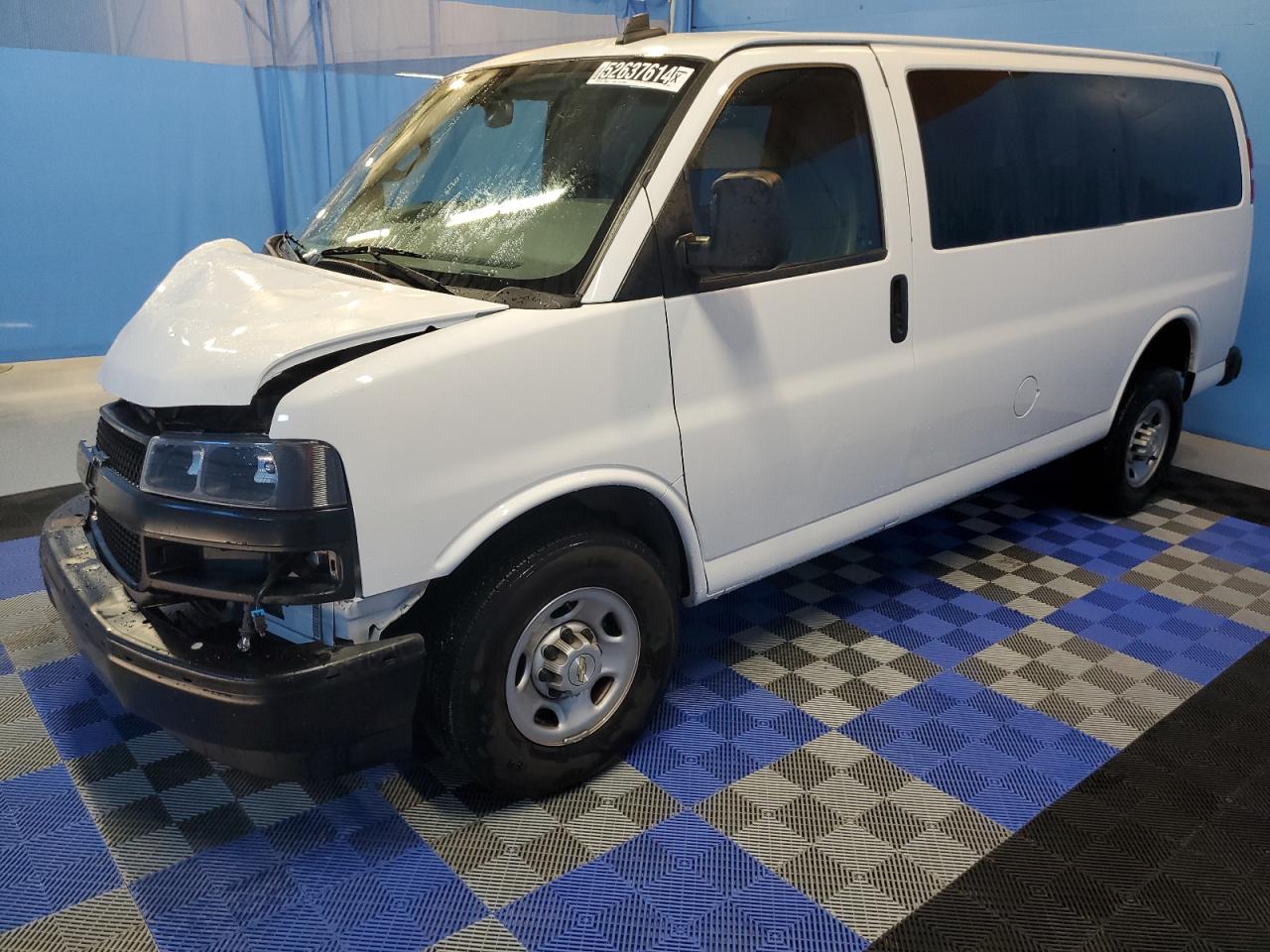 1GAZGLFP2P1208211 2023 Chevrolet Express G3500 Ls