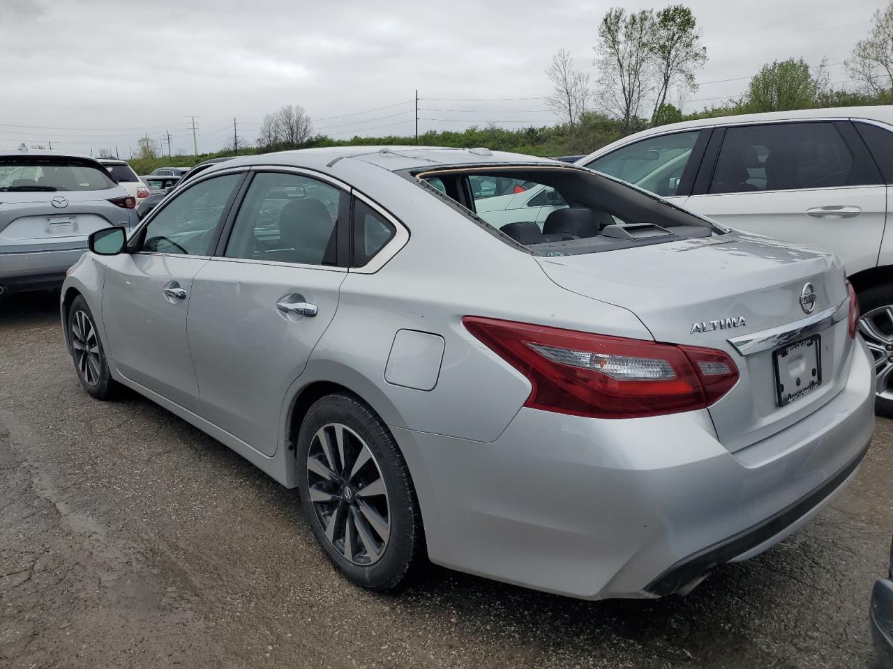 2018 Nissan Altima 2.5 vin: 1N4AL3AP8JC188894