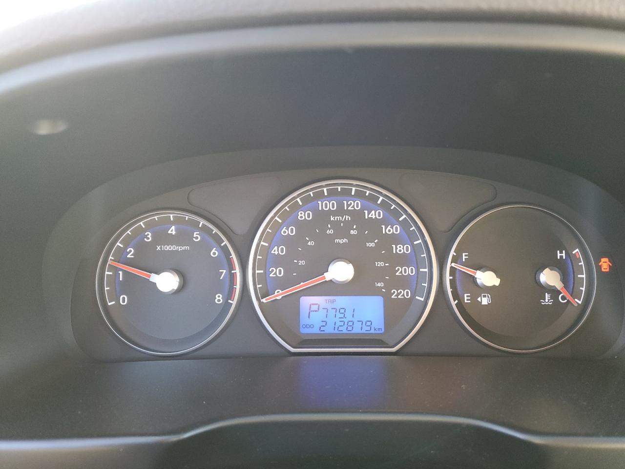 5XYZGDAB0CG165121 2012 Hyundai Santa Fe Gls