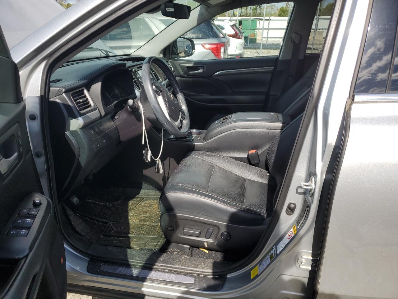 5TDYZRFH1JS285669 2018 Toyota Highlander Limited