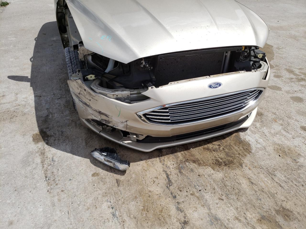 3FA6P0H72HR270422 2017 Ford Fusion Se