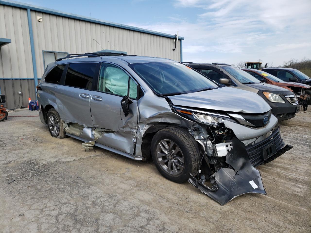 5TDKRKEC3NS111269 2022 Toyota Sienna Le