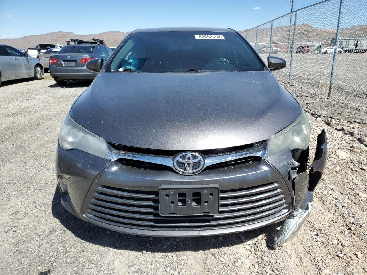 2016 Toyota Camry Le vin: 4T1BF1FK4GU187232