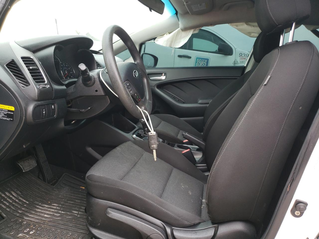 3KPFK4A74HE067727 2017 Kia Forte Lx