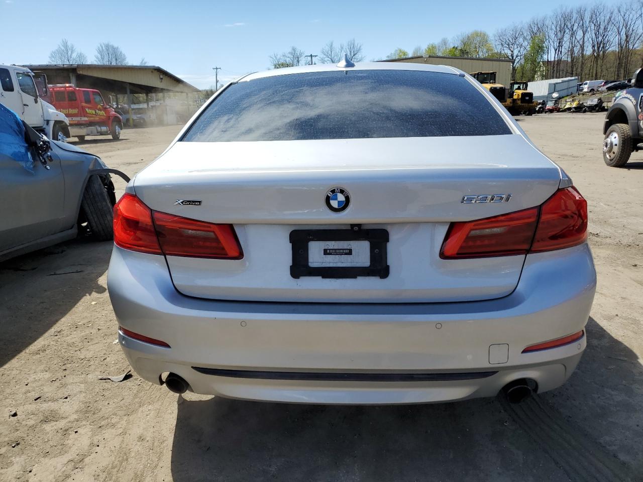 WBAJA7C5XKG911123 2019 BMW 530 Xi