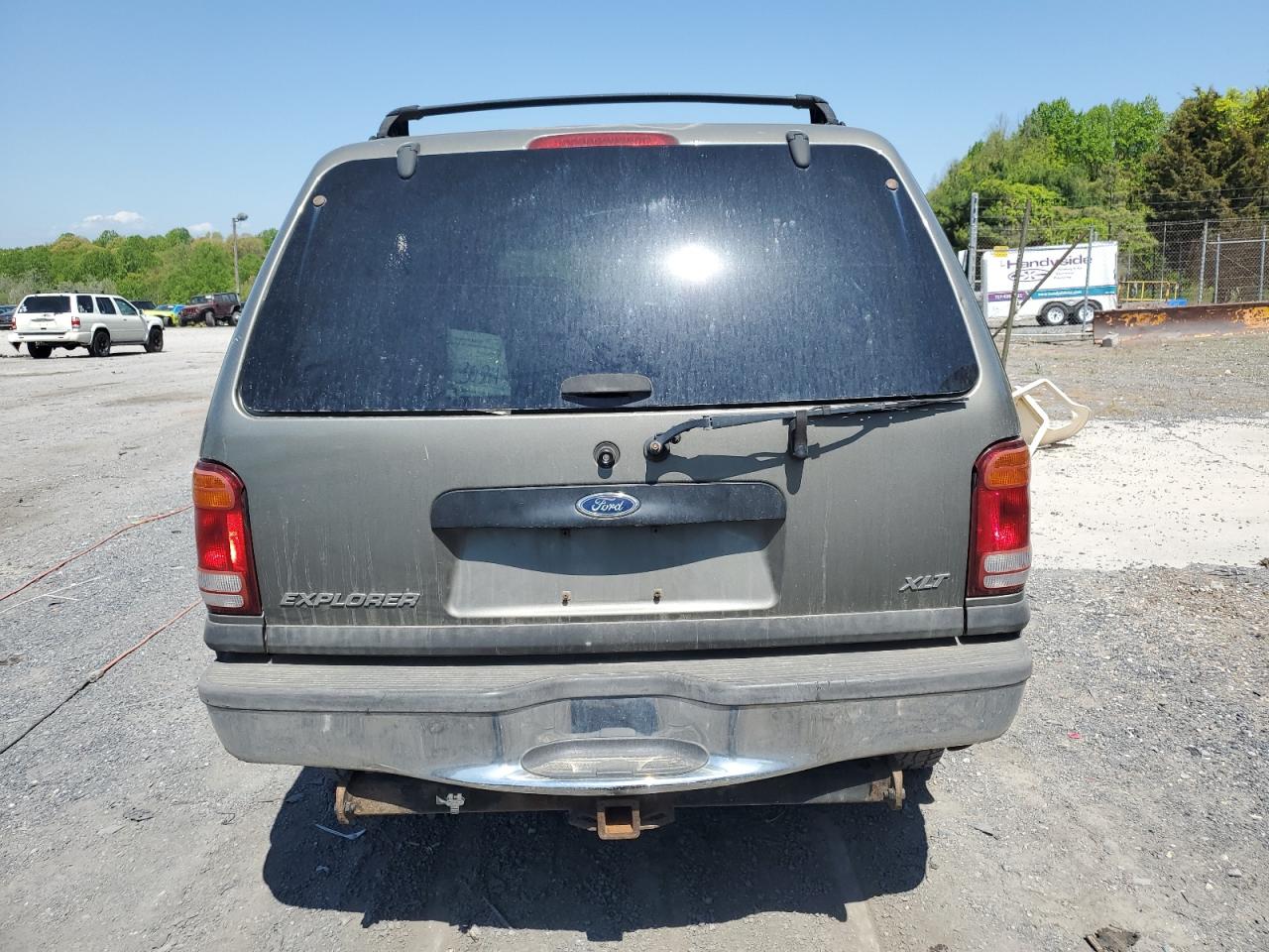 1FMZU73E11ZA45890 2001 Ford Explorer Xlt