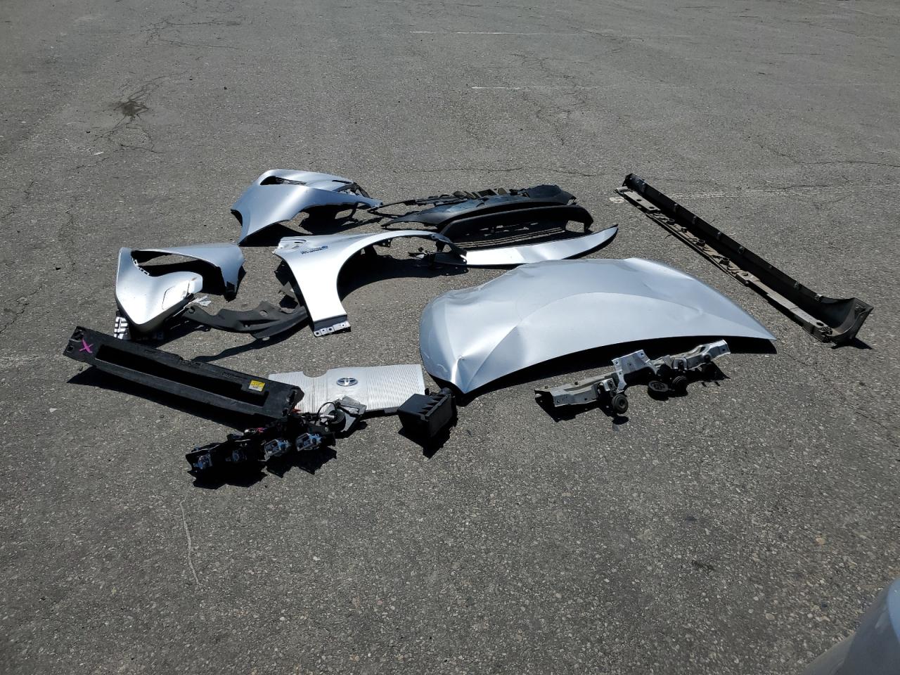 JTDKAMFP4M3187376 2021 Toyota Prius Prime Le