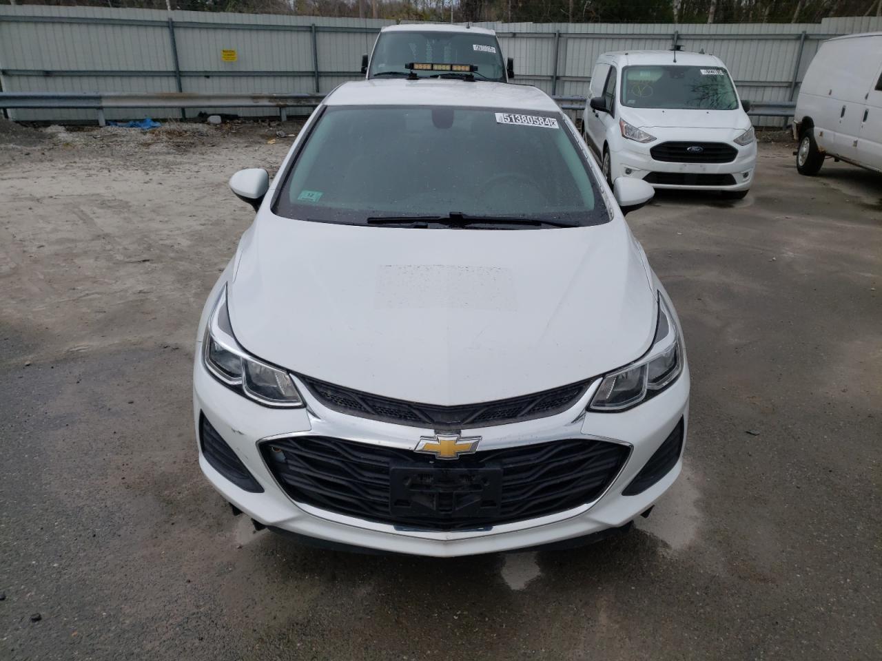 2019 Chevrolet Cruze Ls vin: 1G1BC5SM8K7153127