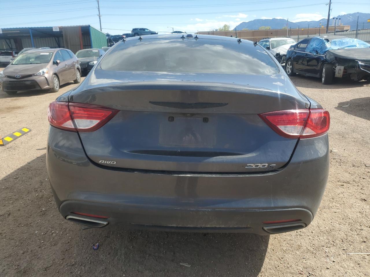 1C3CCCDG4FN690994 2015 Chrysler 200 S