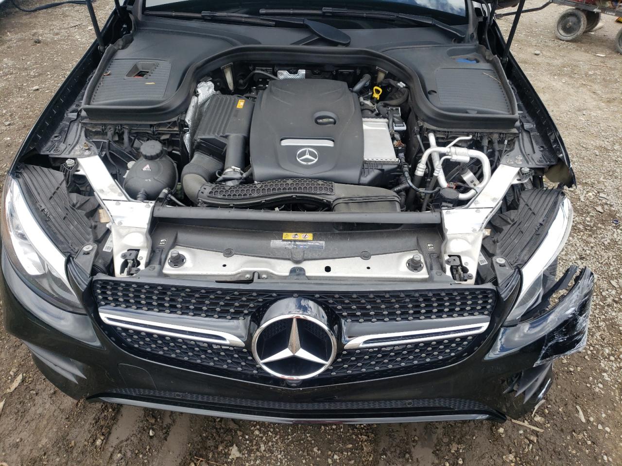 WDC0J4KB5KF615172 2019 Mercedes-Benz Glc Coupe 300 4Matic