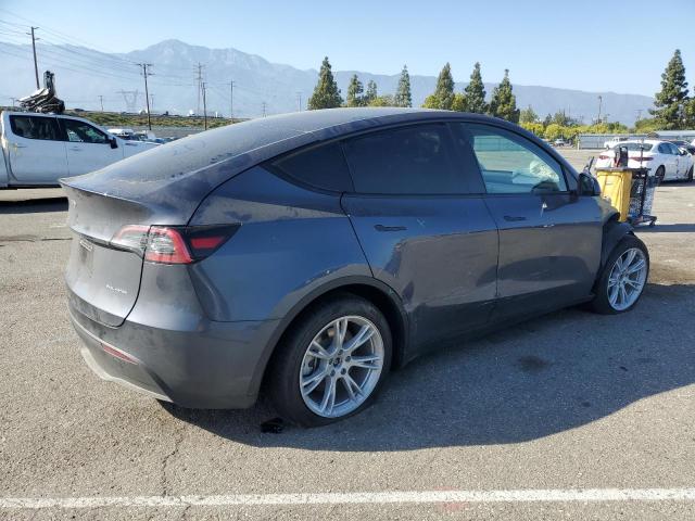 7SAYGDEE3PA210968 Tesla Model Y  3