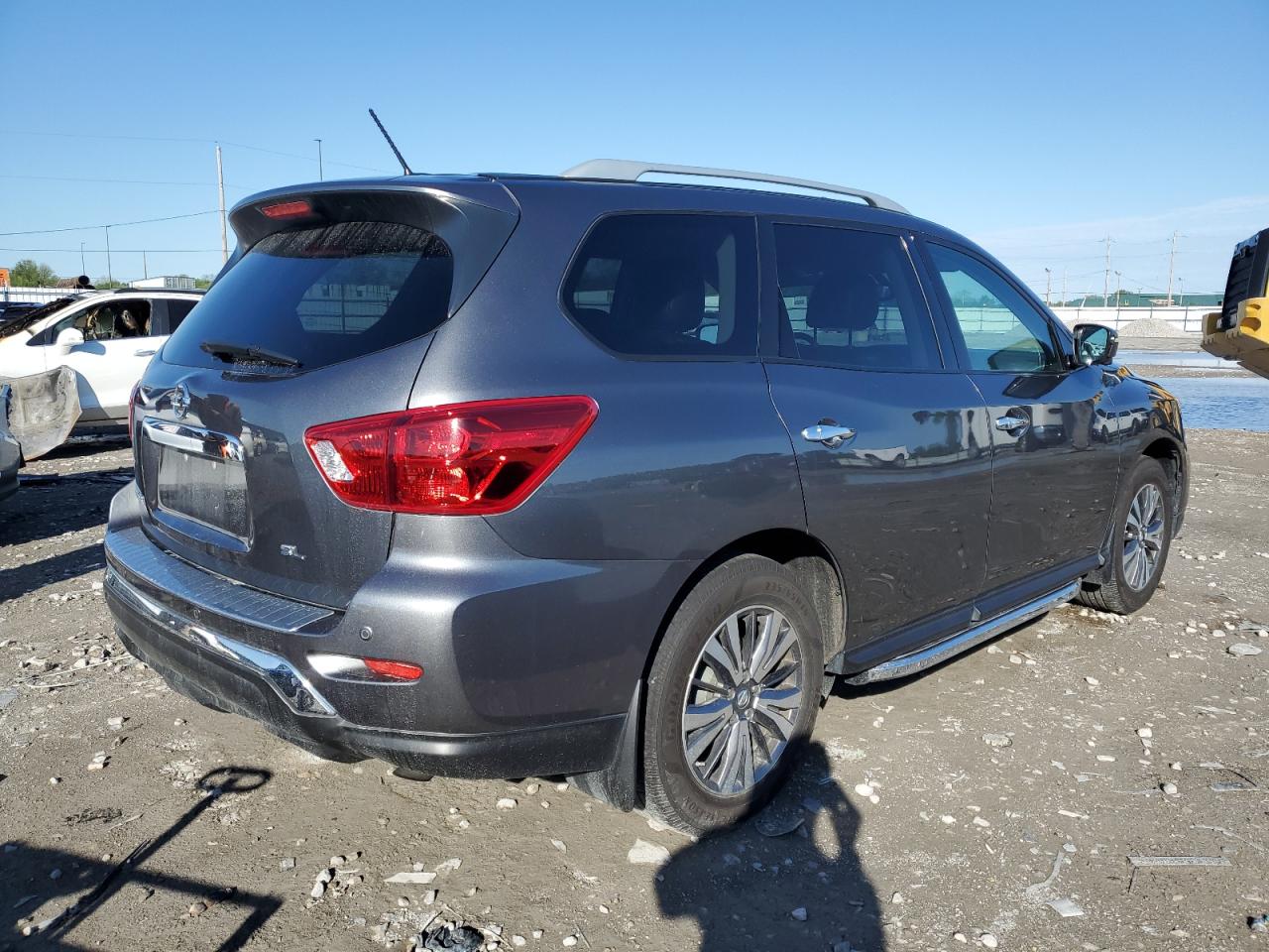 5N1DR2MN4JC652494 2018 Nissan Pathfinder S