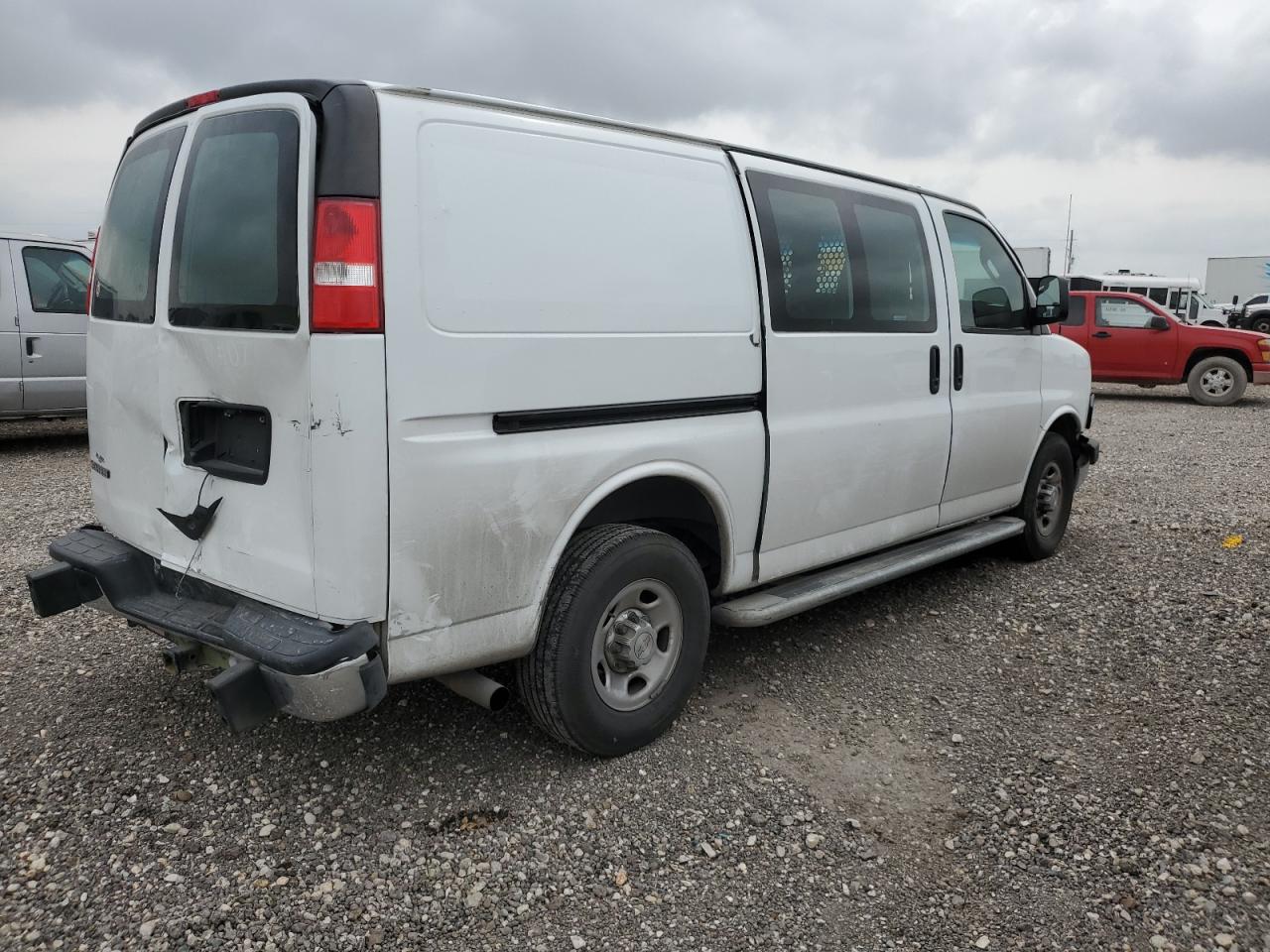 1GCWGAFG9K1218726 2019 Chevrolet Express G2500