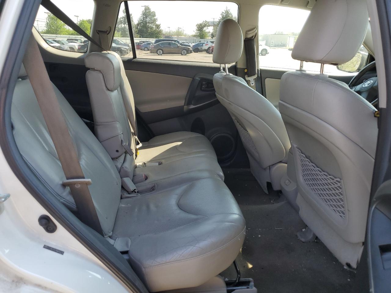 2T3DK4DV7BW060218 2011 Toyota Rav4 Limited